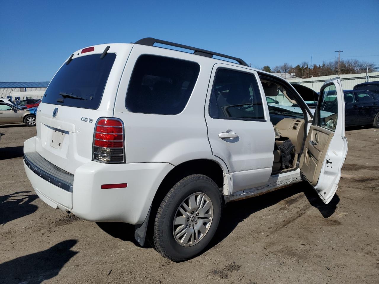 2005 Mercury Mariner - Image 3