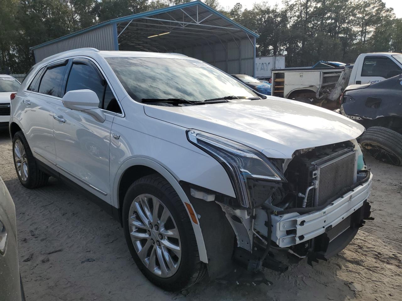 2017 Cadillac XT5 - Image 4