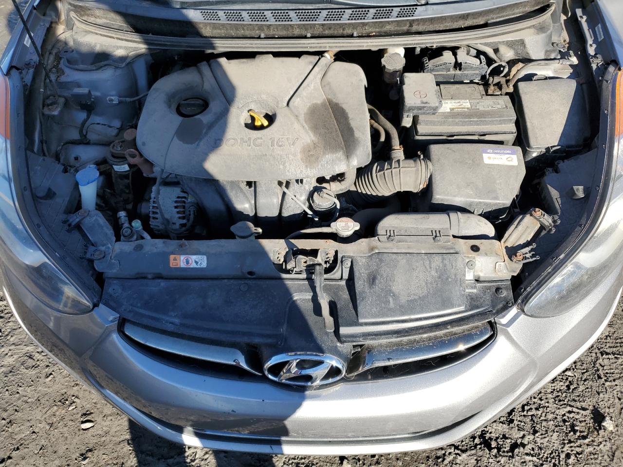 2013 Hyundai Elantra - Image 11