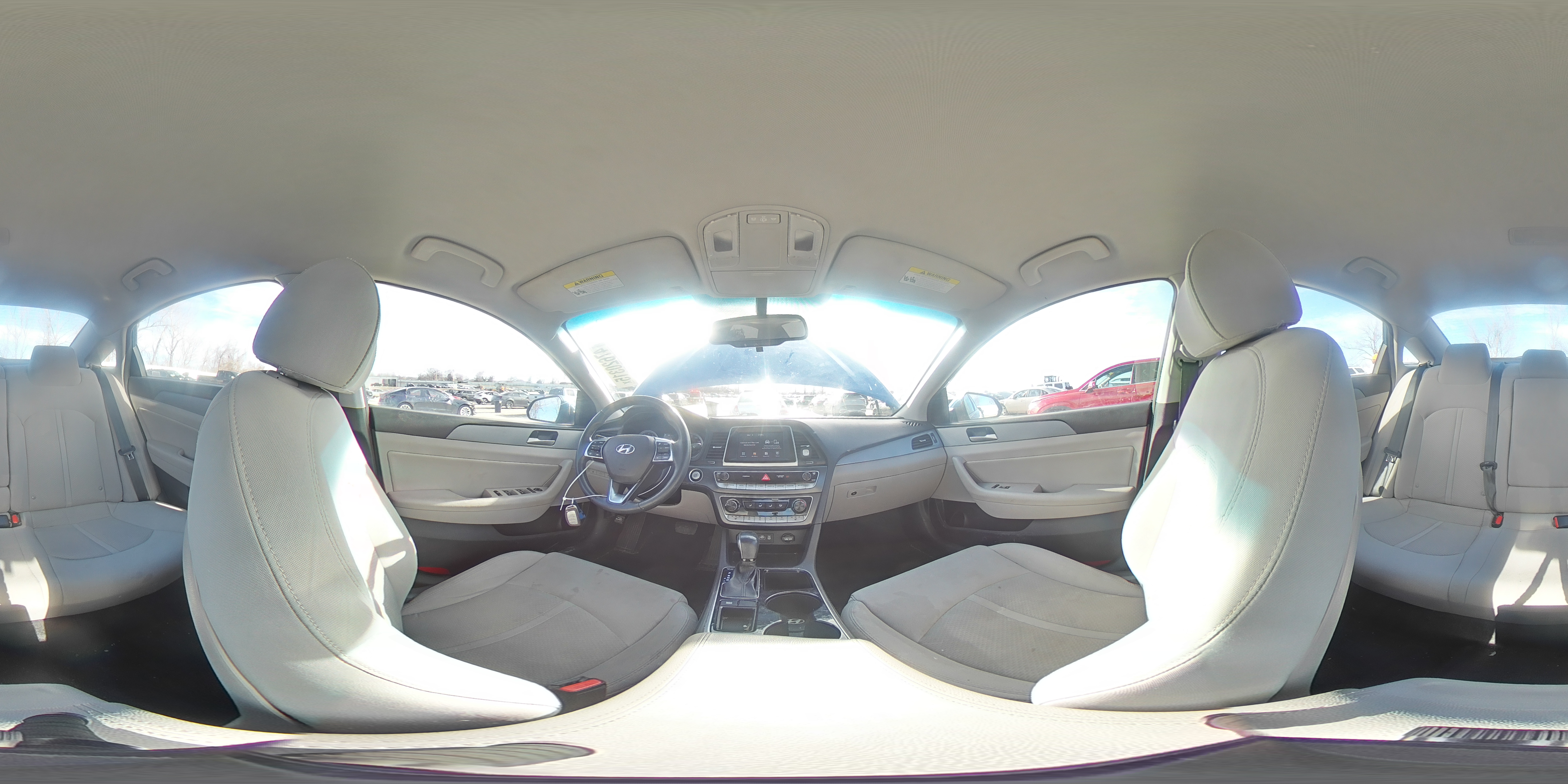 2018 Hyundai Sonata - Image 13