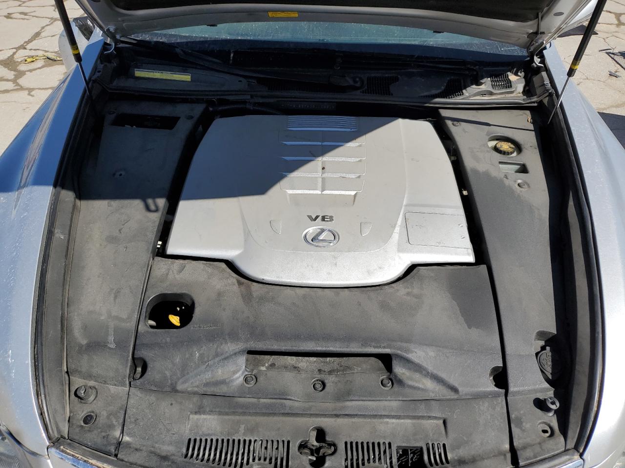 2012 Lexus LS - Image 13
