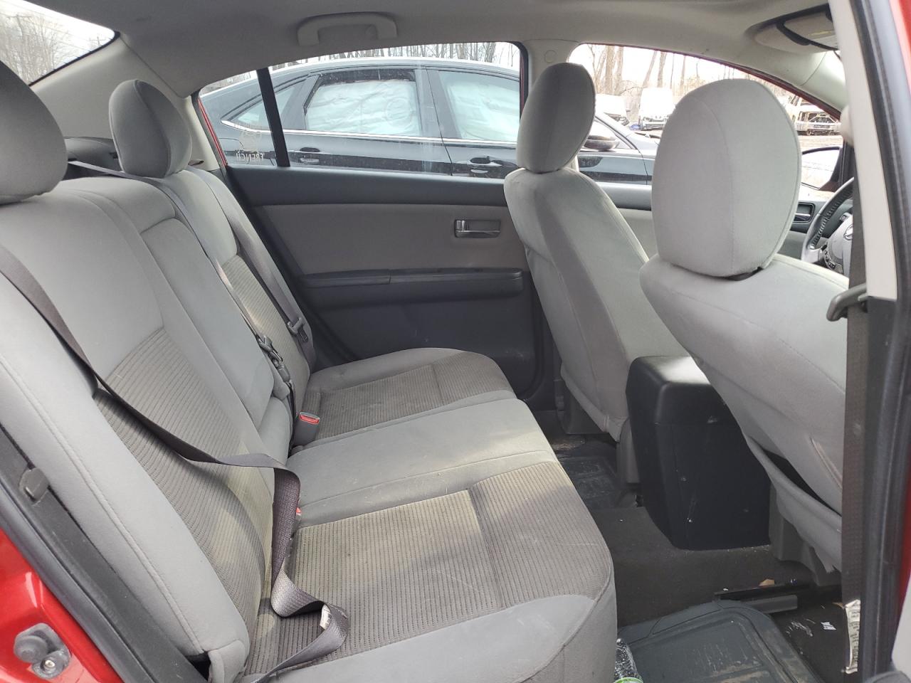 2011 Nissan Sentra - Image 10