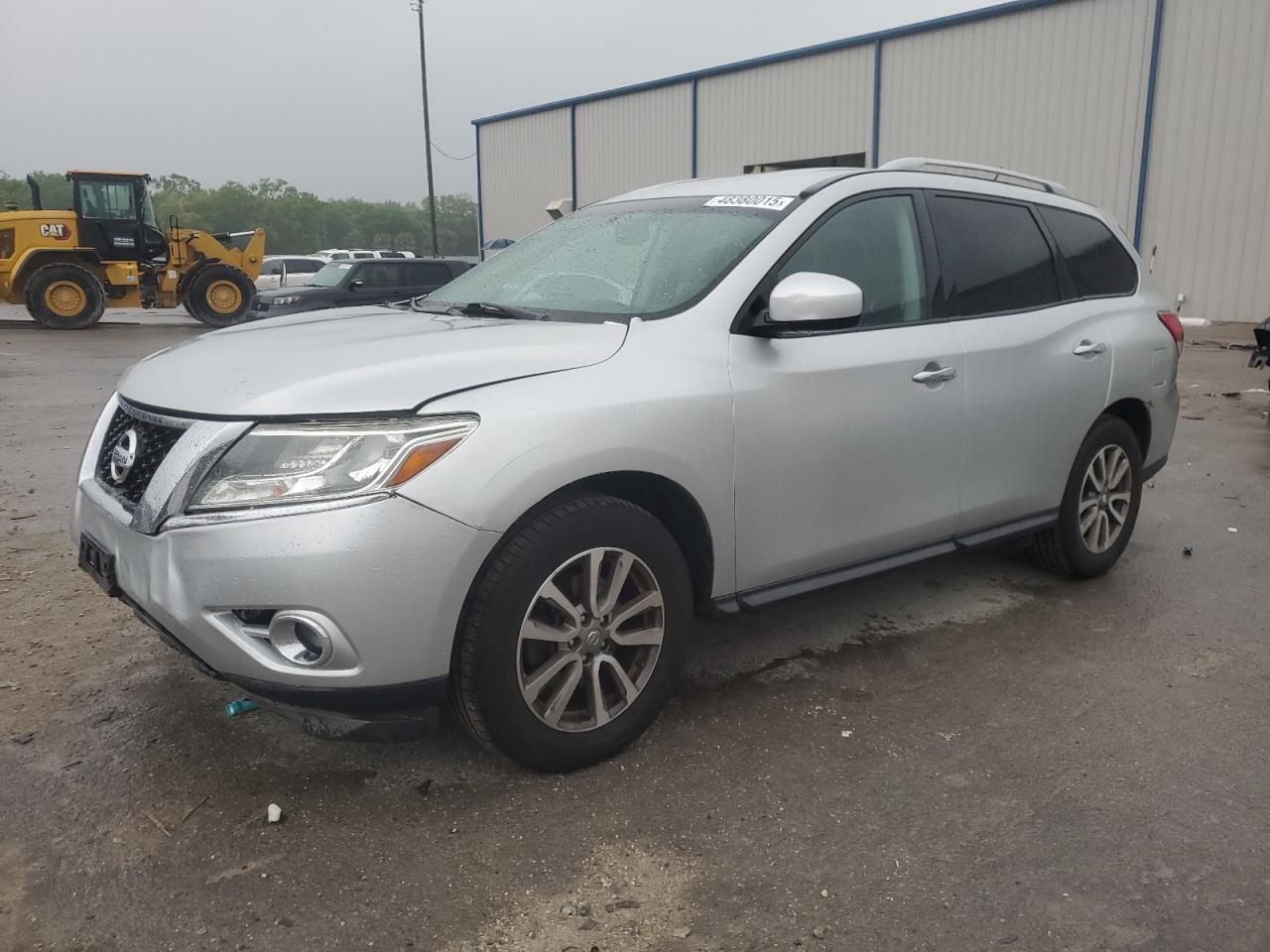 2015 Nissan Pathfinder - Image 1