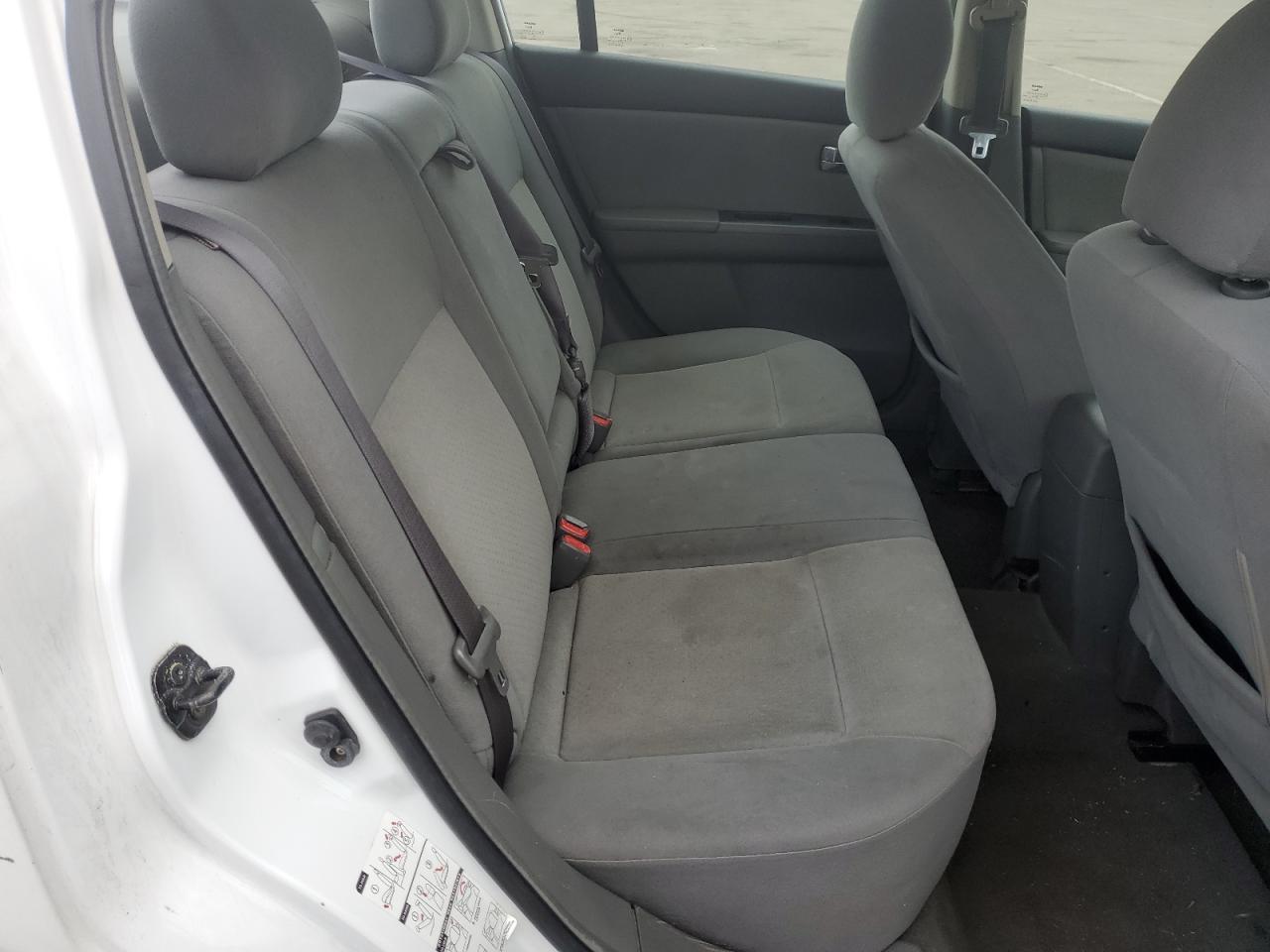 2009 Nissan Sentra - Image 10
