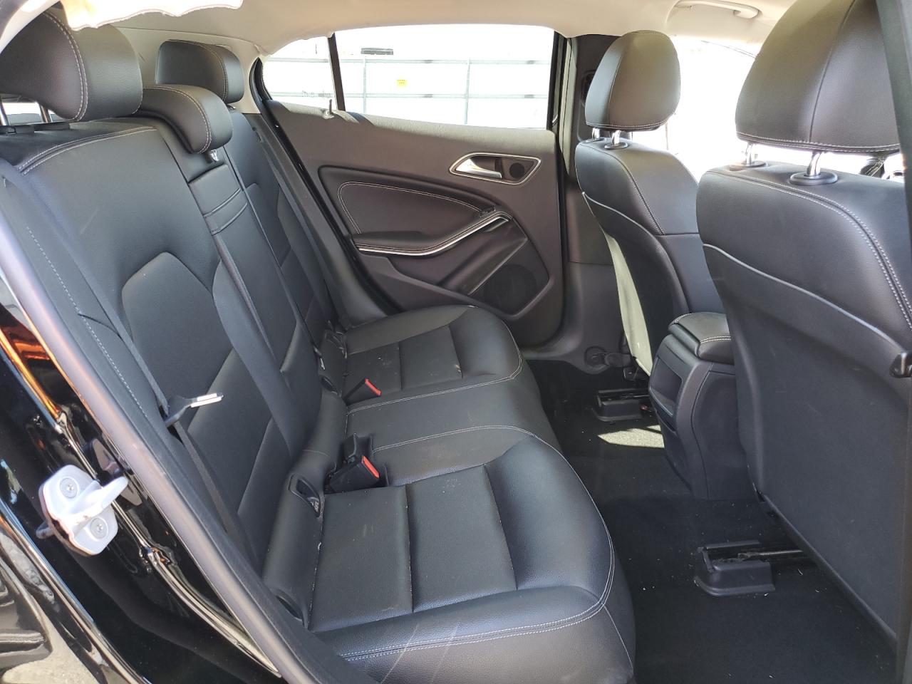 2015 Mercedes-Benz GLA-klasse - Image 11