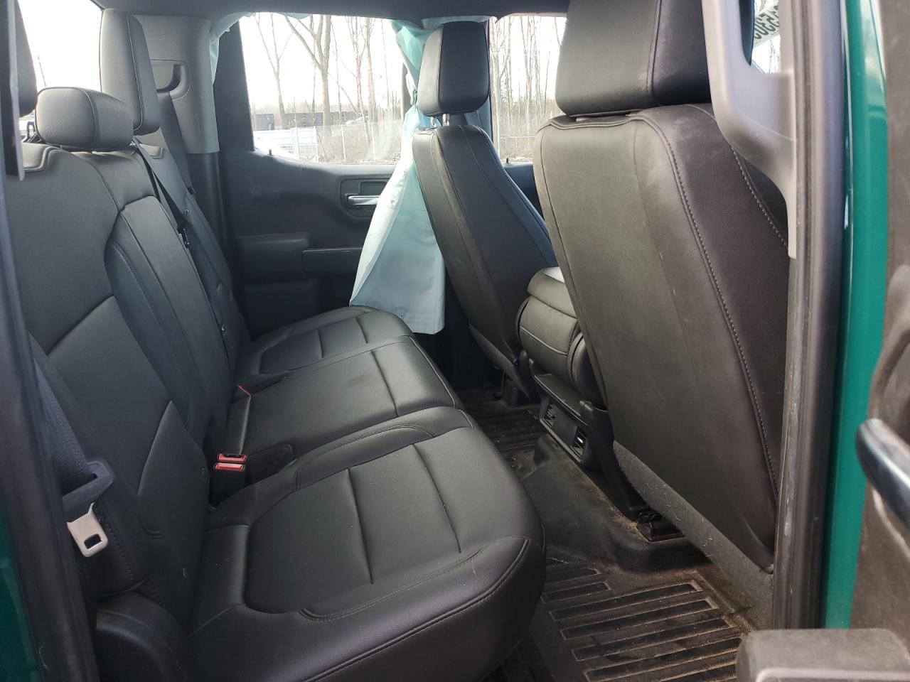 2019 Chevrolet Silverado - Image 10