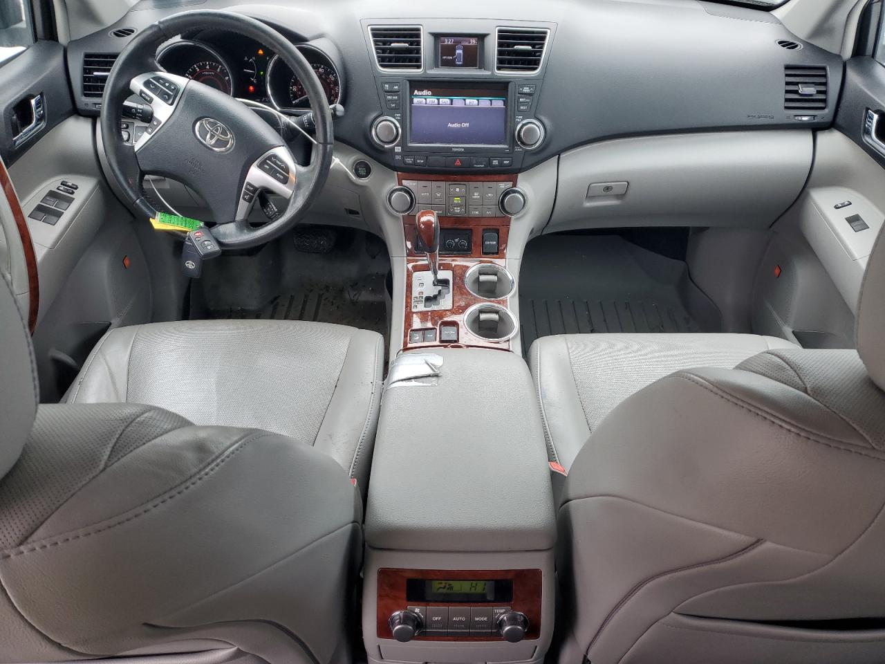 2012 Toyota Highlander - Image 8