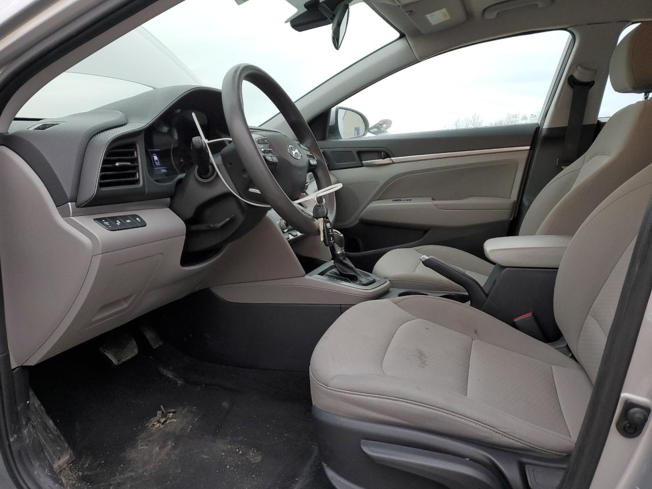 2020 Hyundai Elantra - Image 7