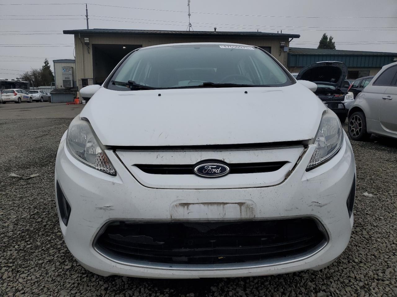 2012 Ford Fiesta - Image 5