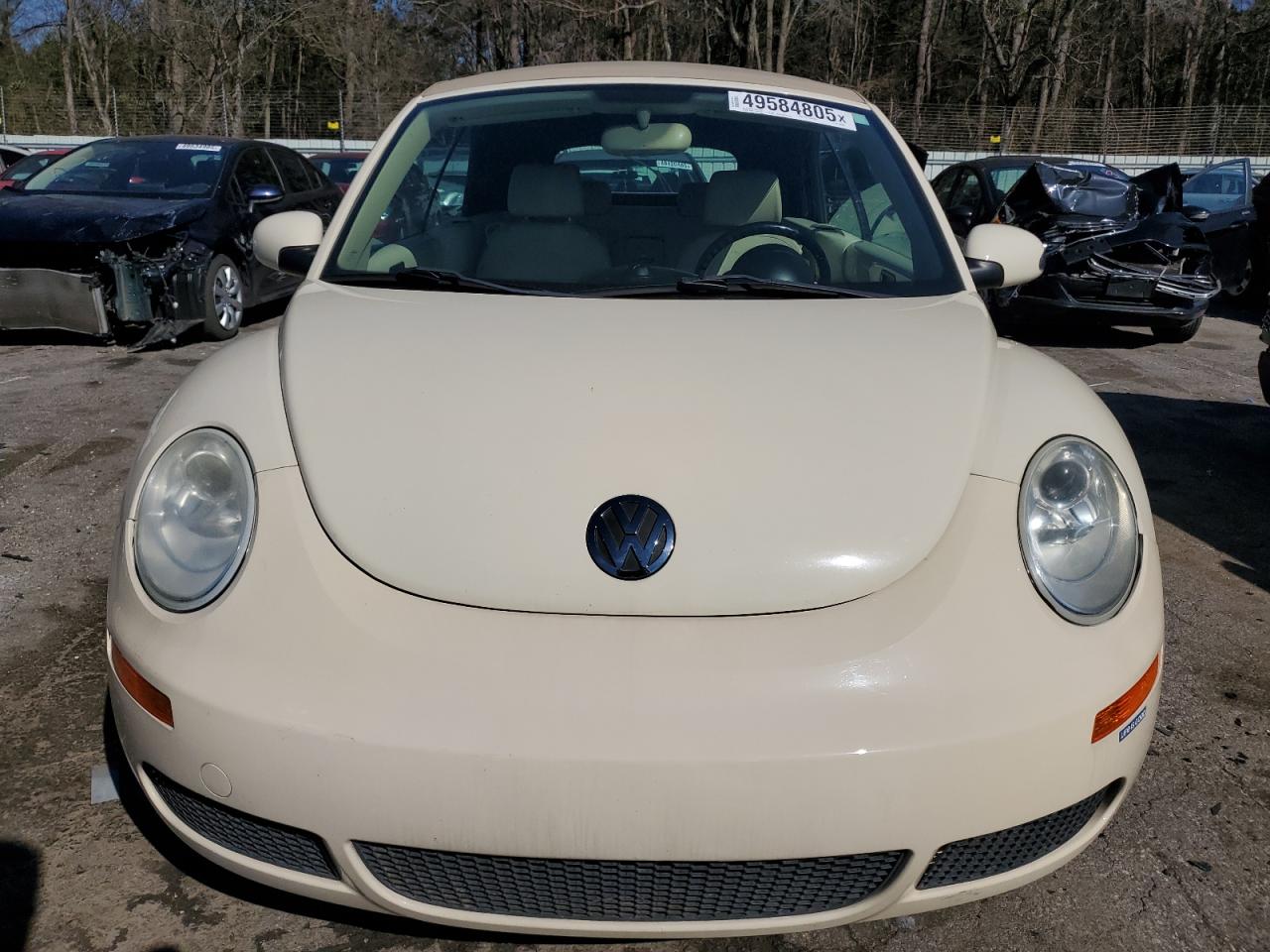 2010 Volkswagen Beetle - Image 5