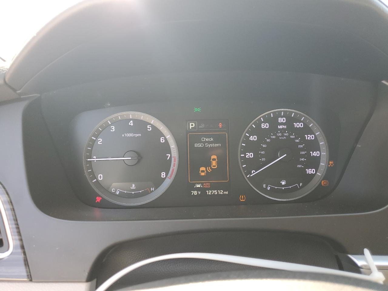 2015 Hyundai Sonata - Image 9