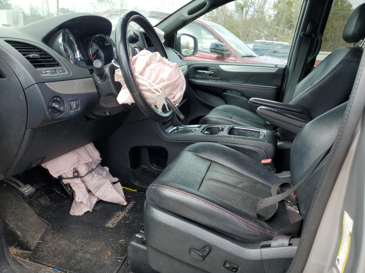 2018 Dodge Caravan - Image 7
