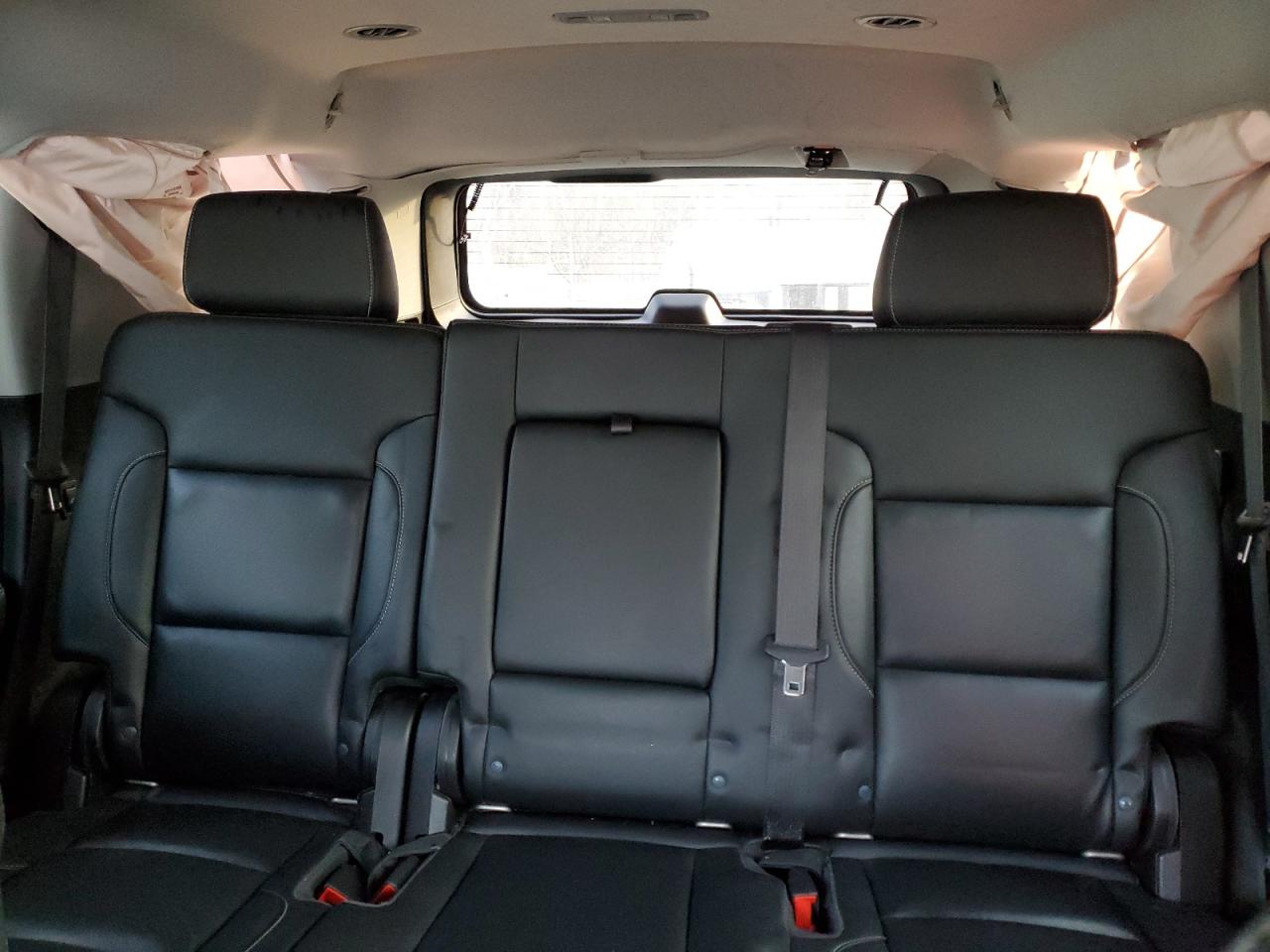 2020 GMC Yukon - Image 10