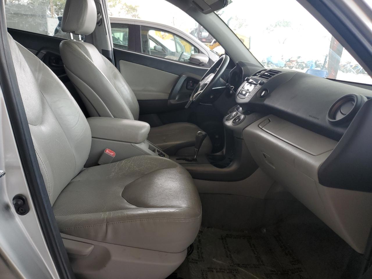 2011 Toyota Rav4 Limited VIN: 2T3YF4DV2BW057555 Lot: 48472375
