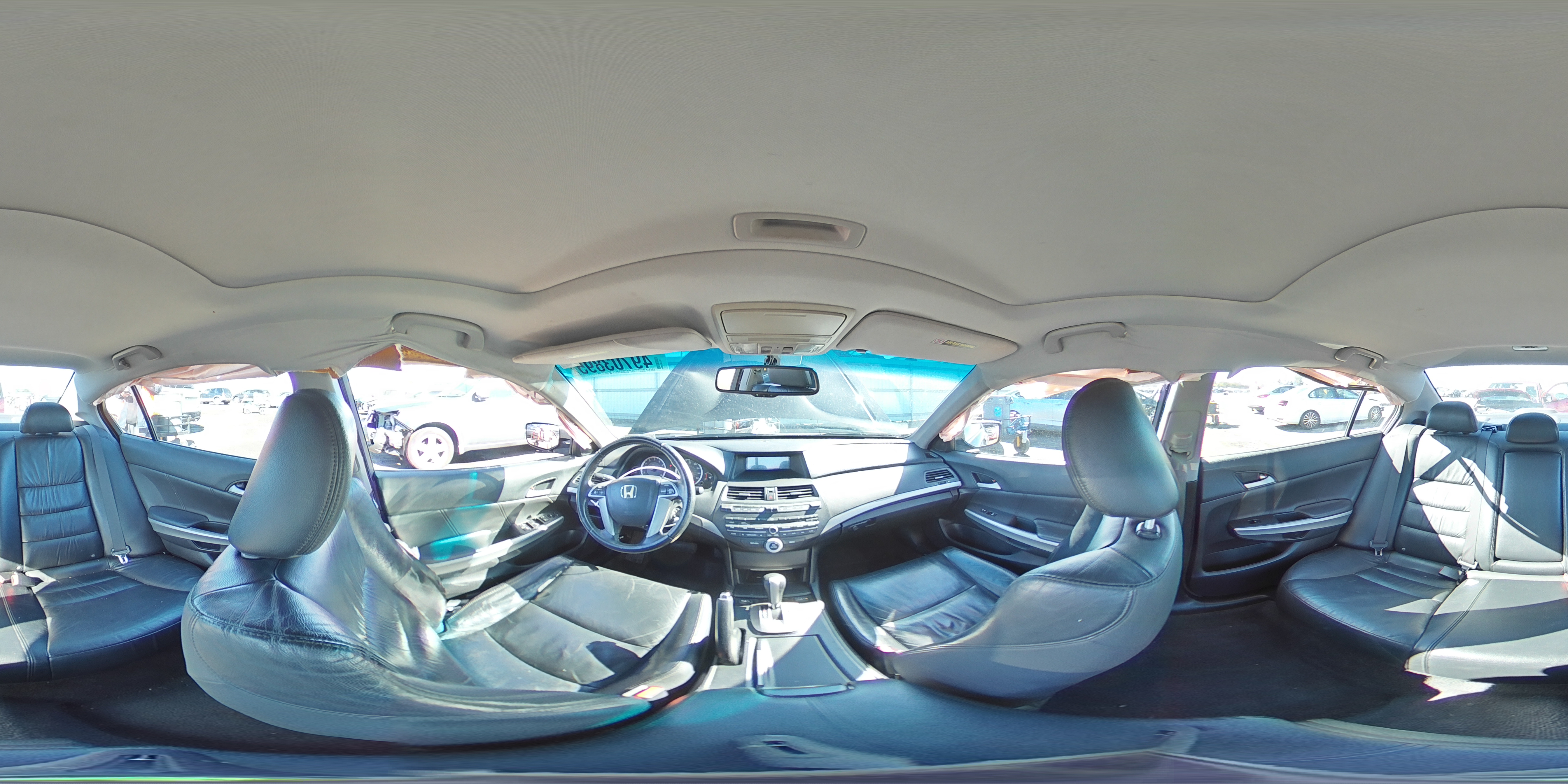 2009 Honda Accord - Image 13