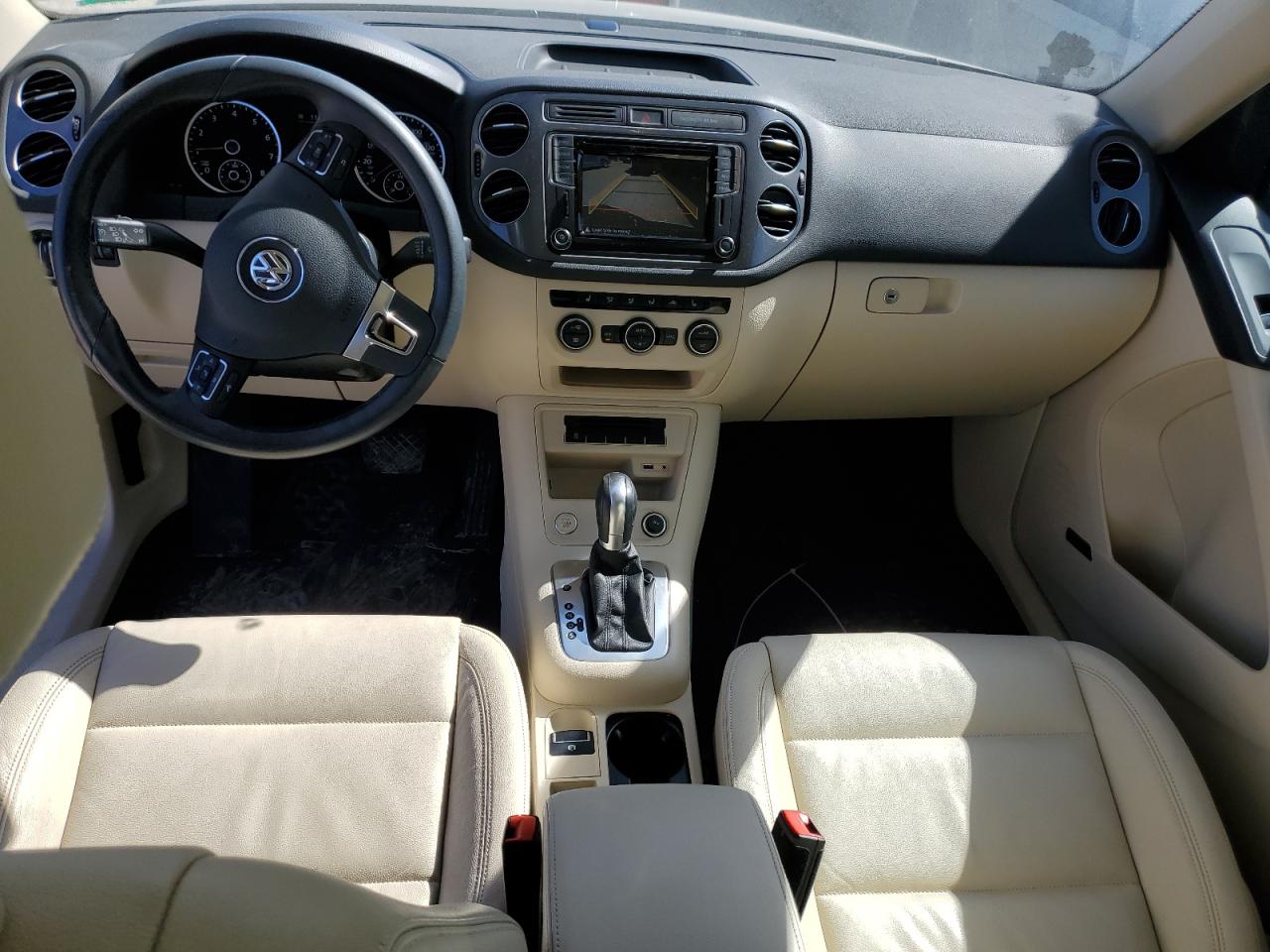 2017 Volkswagen Tiguan - Image 8