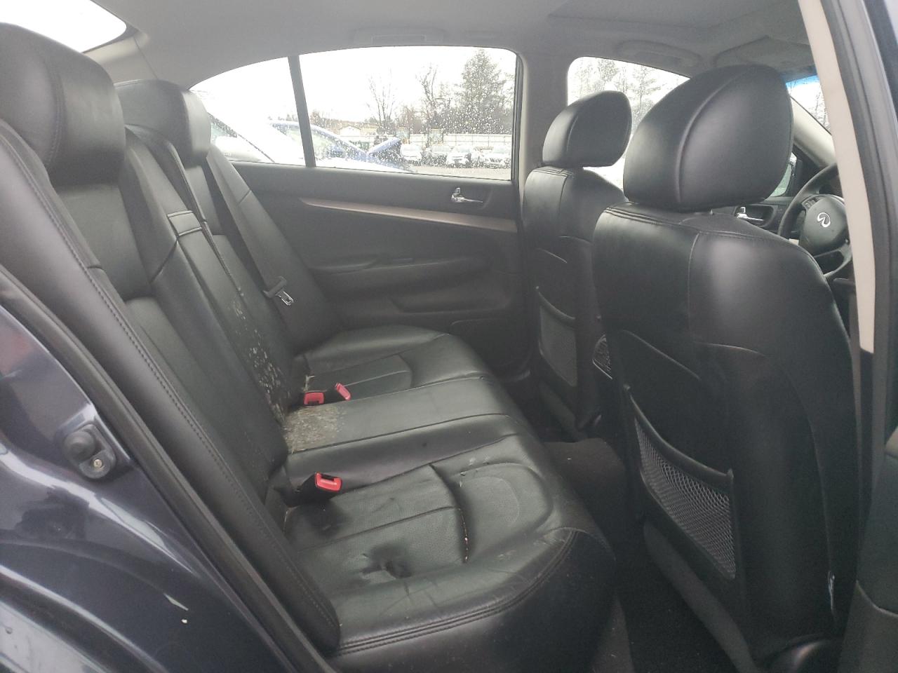 2012 Infiniti G - Image 10
