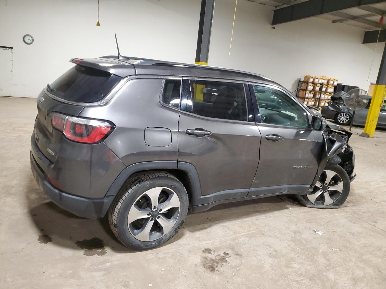 2018 Jeep Compass - Image 3