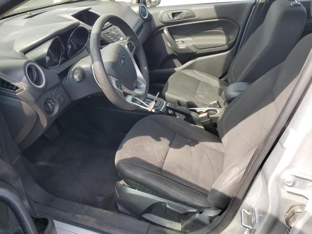  FORD FIESTA 2018 Серебристый