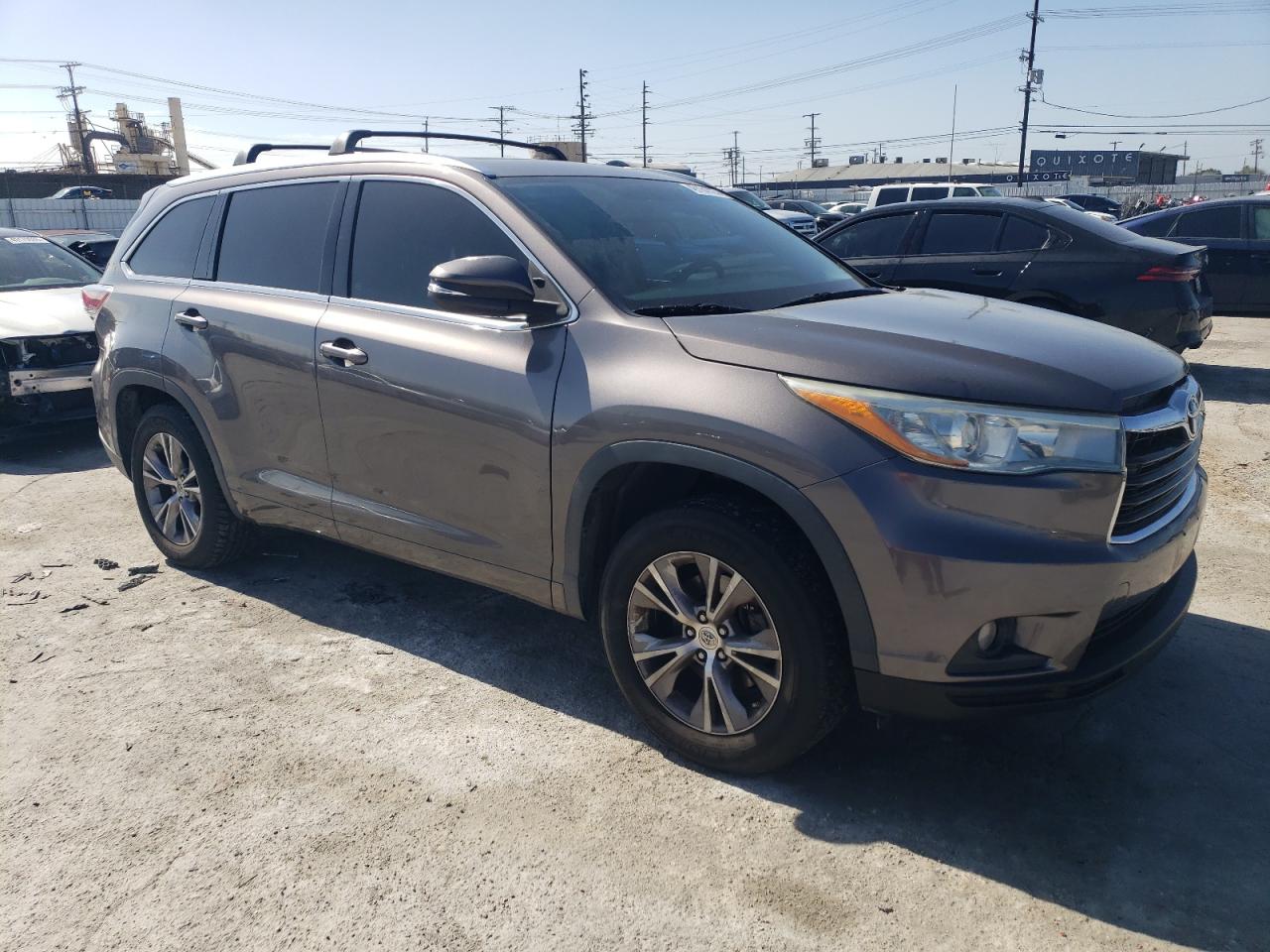 2015 Toyota Highlander - Image 4