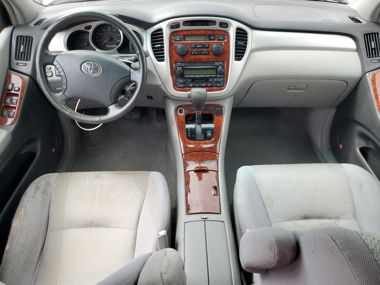 2005 Toyota Highlander - Image 8