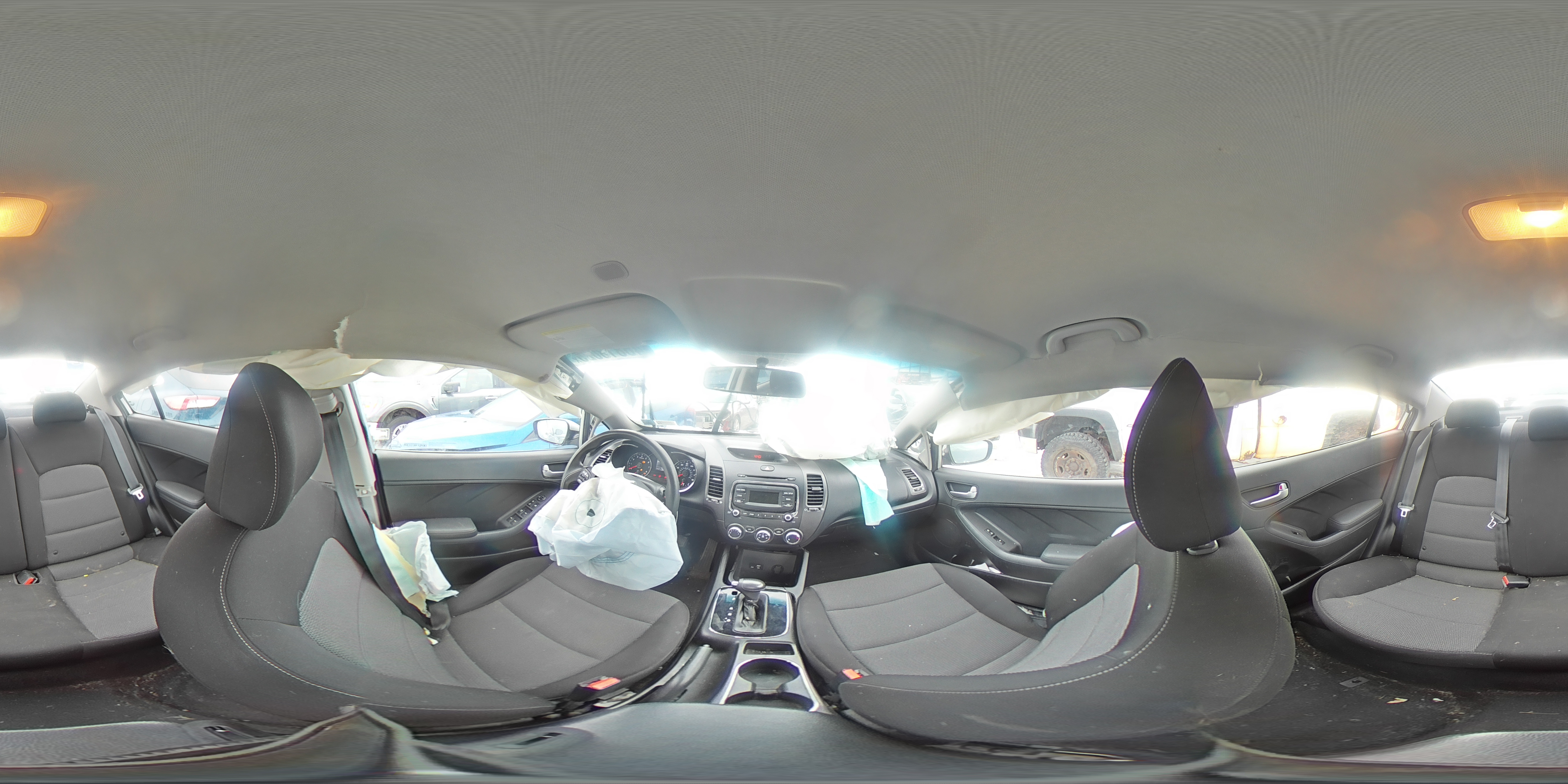 2018 Kia Forte - Image 13