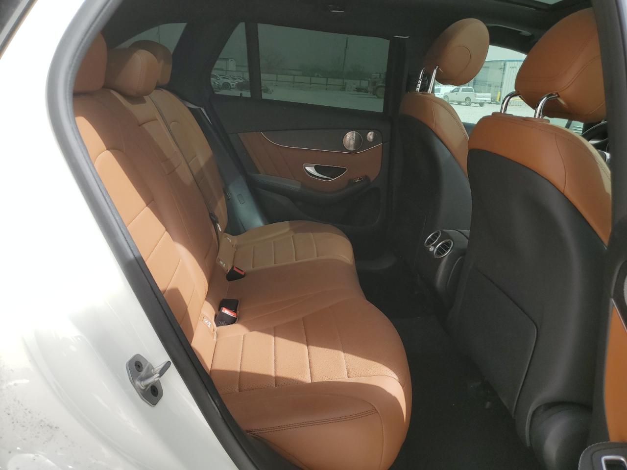 2021 Mercedes-Benz GLC - Image 12