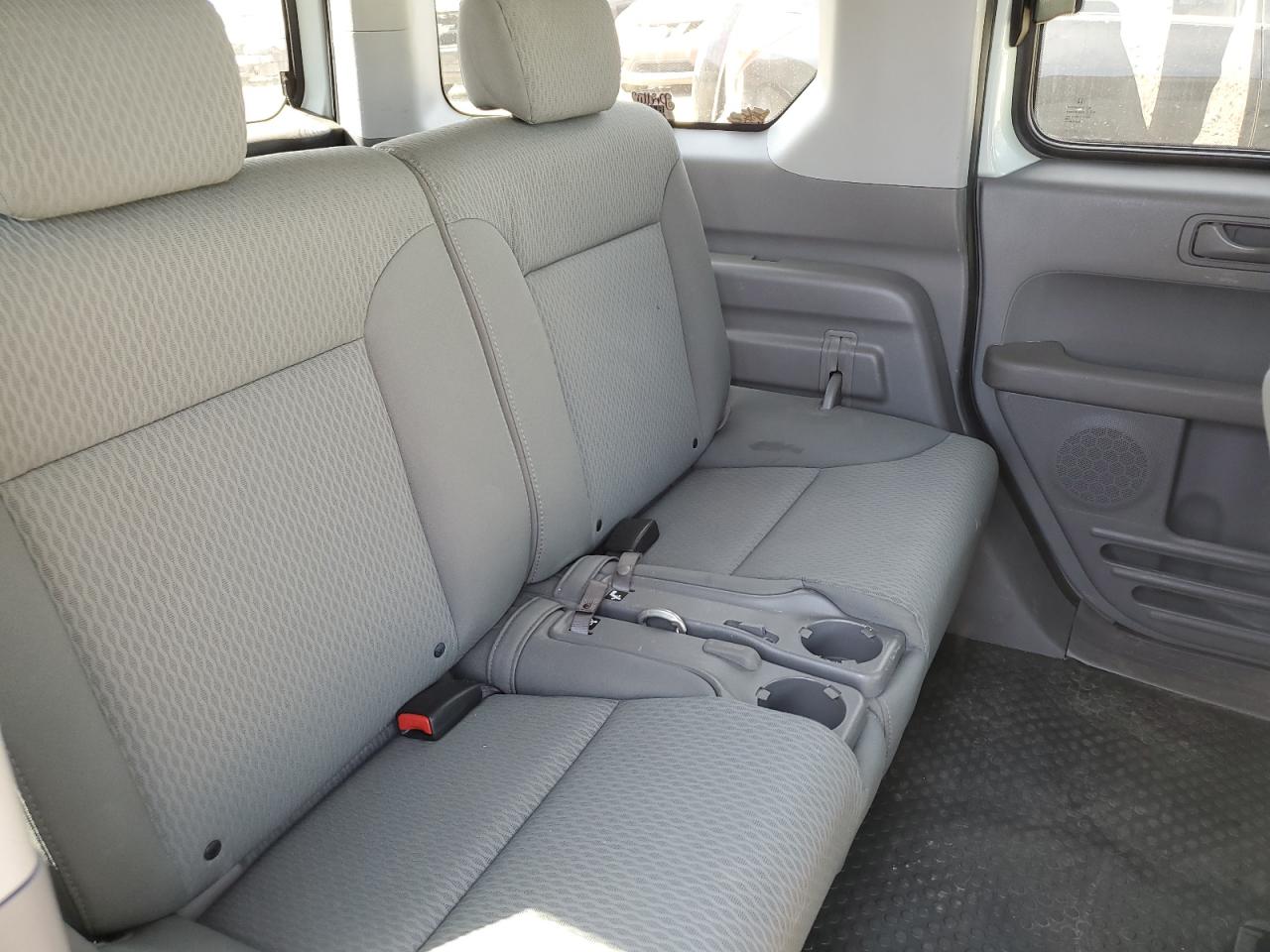 2010 Honda Element - Image 11