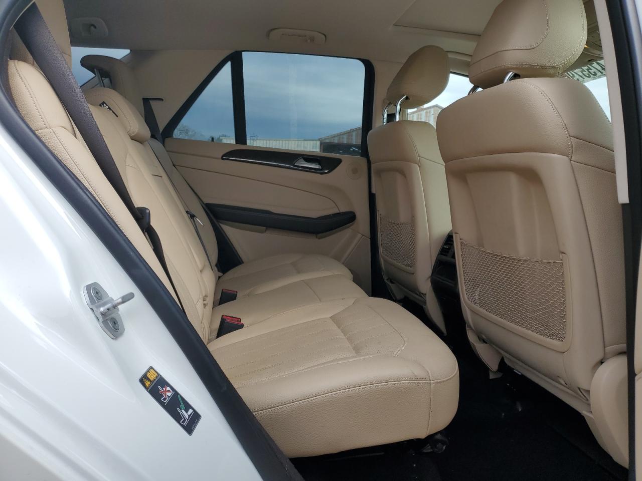 2016 Mercedes-Benz GLE - Image 11