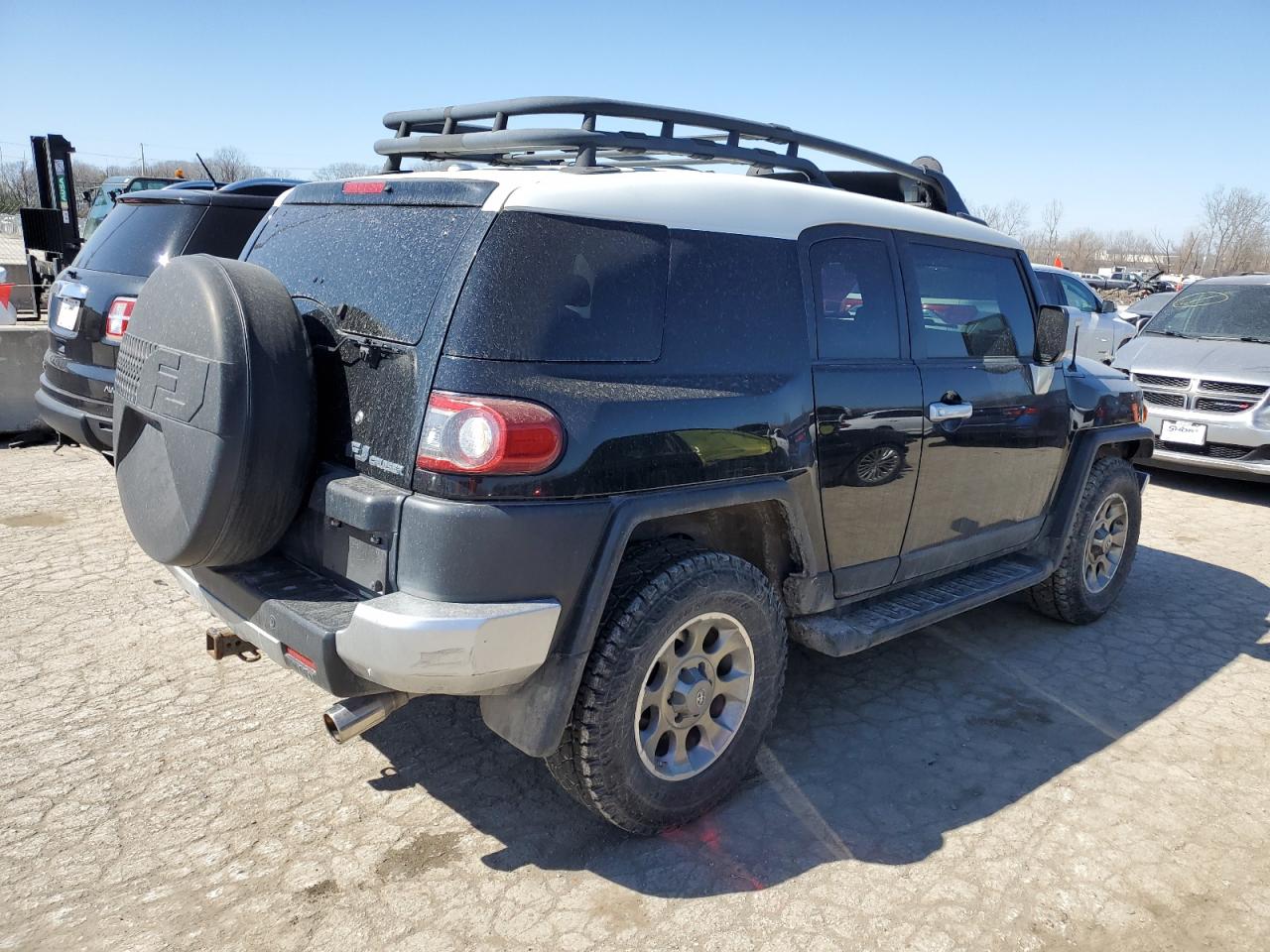2012 Toyota FJ Cruiser - Image 3