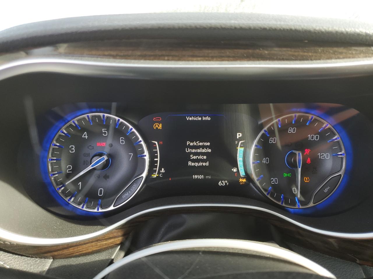 2021 Chrysler Pacifica - Image 9