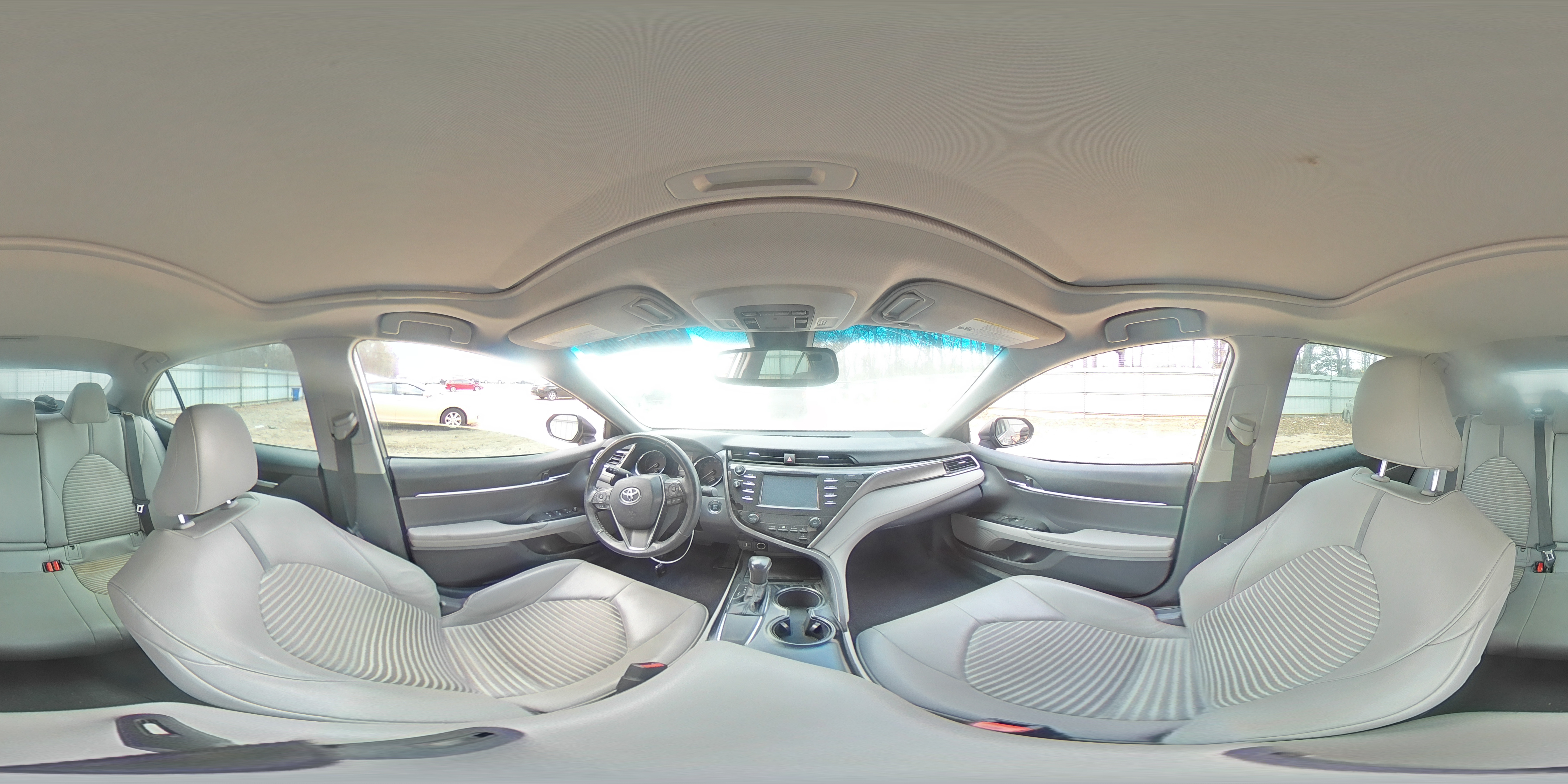 2018 Toyota Camry - Image 13