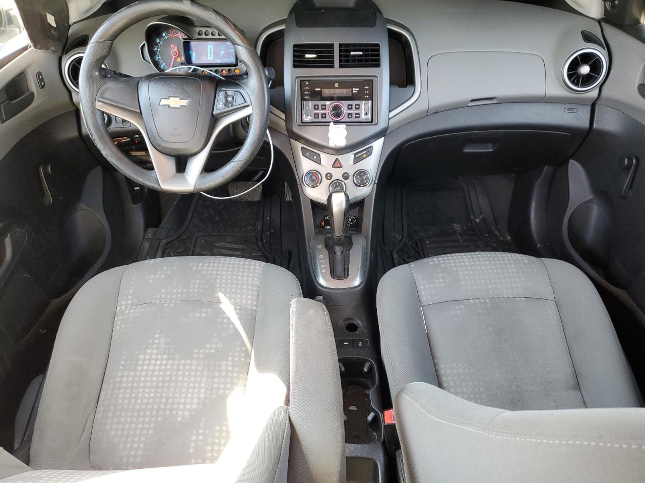 2015 Chevrolet Sonic - Image 8