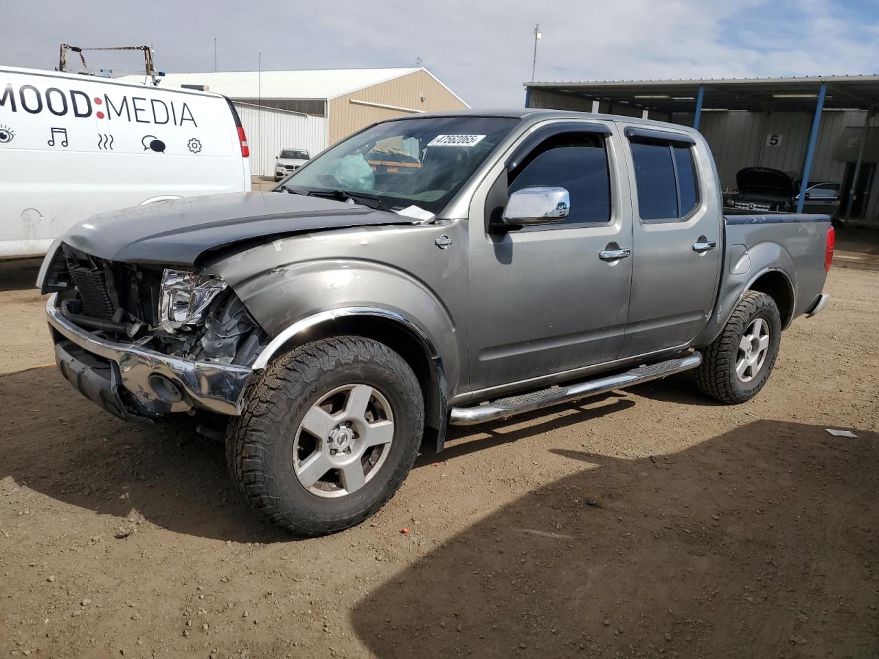 2006 Nissan Frontier Crew Cab Le იყიდება Brighton-ში, CO - Front End