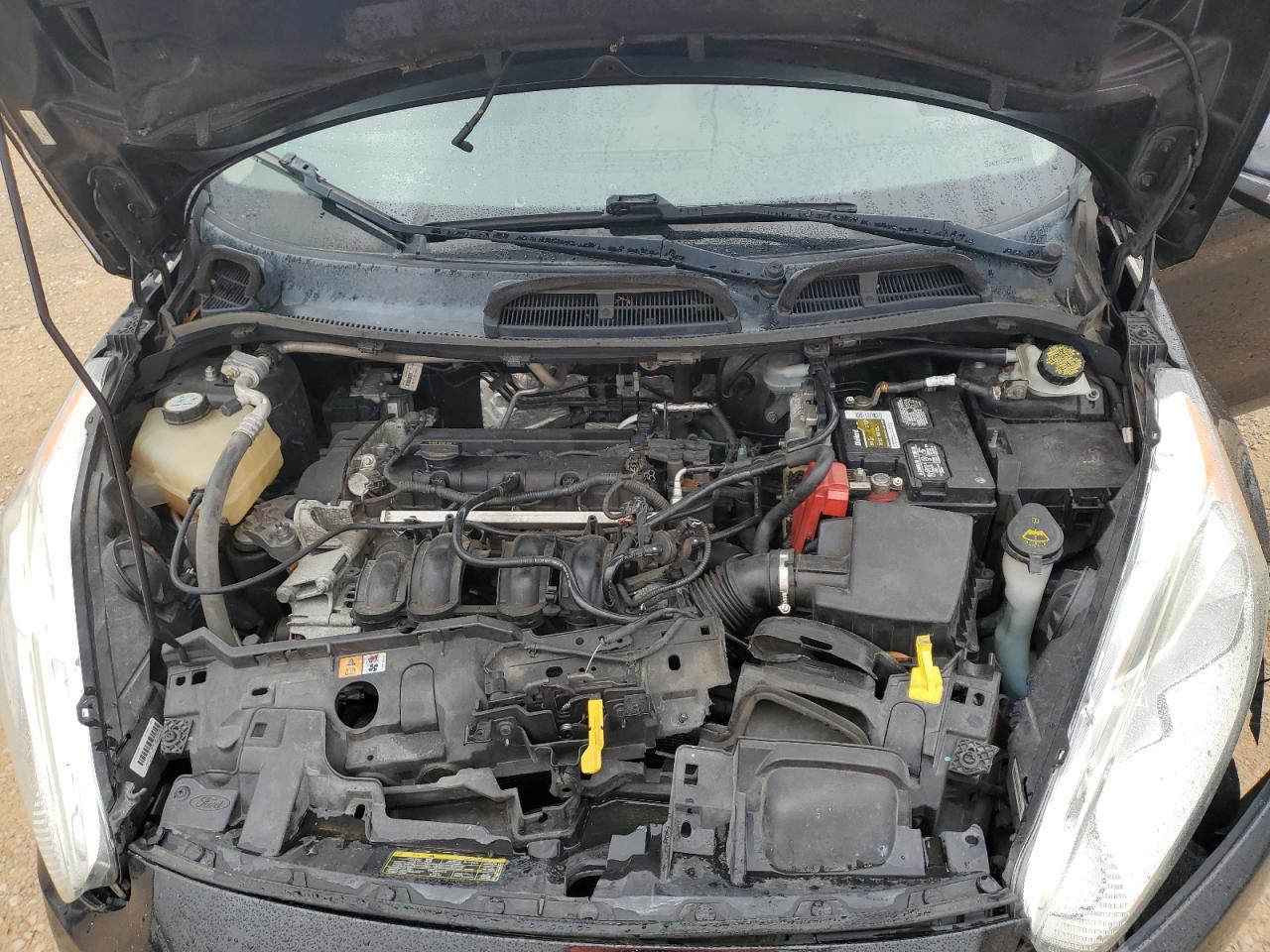 2014 Ford Fiesta - Image 11