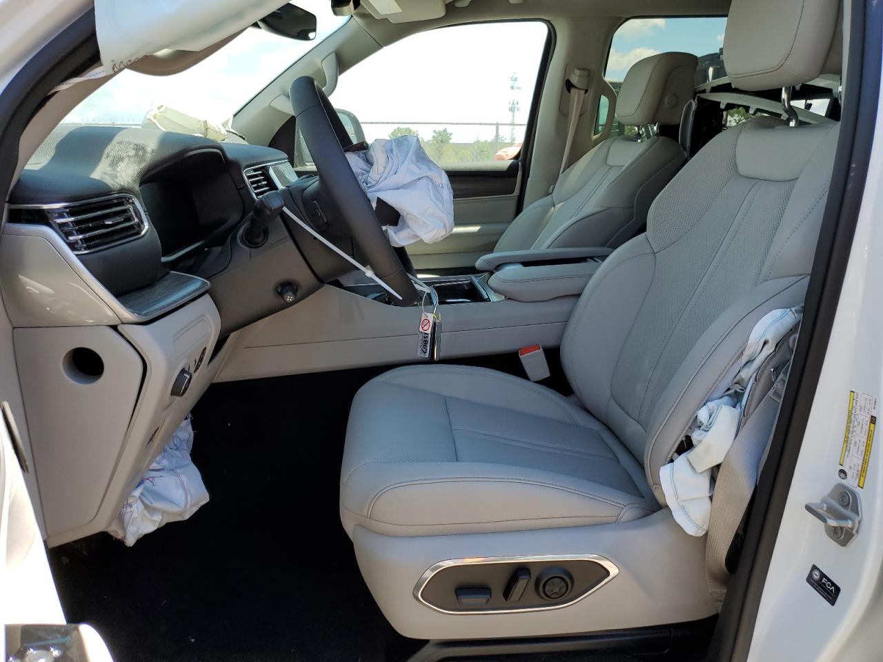 2024 Jeep Wagoneer Series Iii VIN: 1C4SJVDP1RS168807 Lot: 50930295