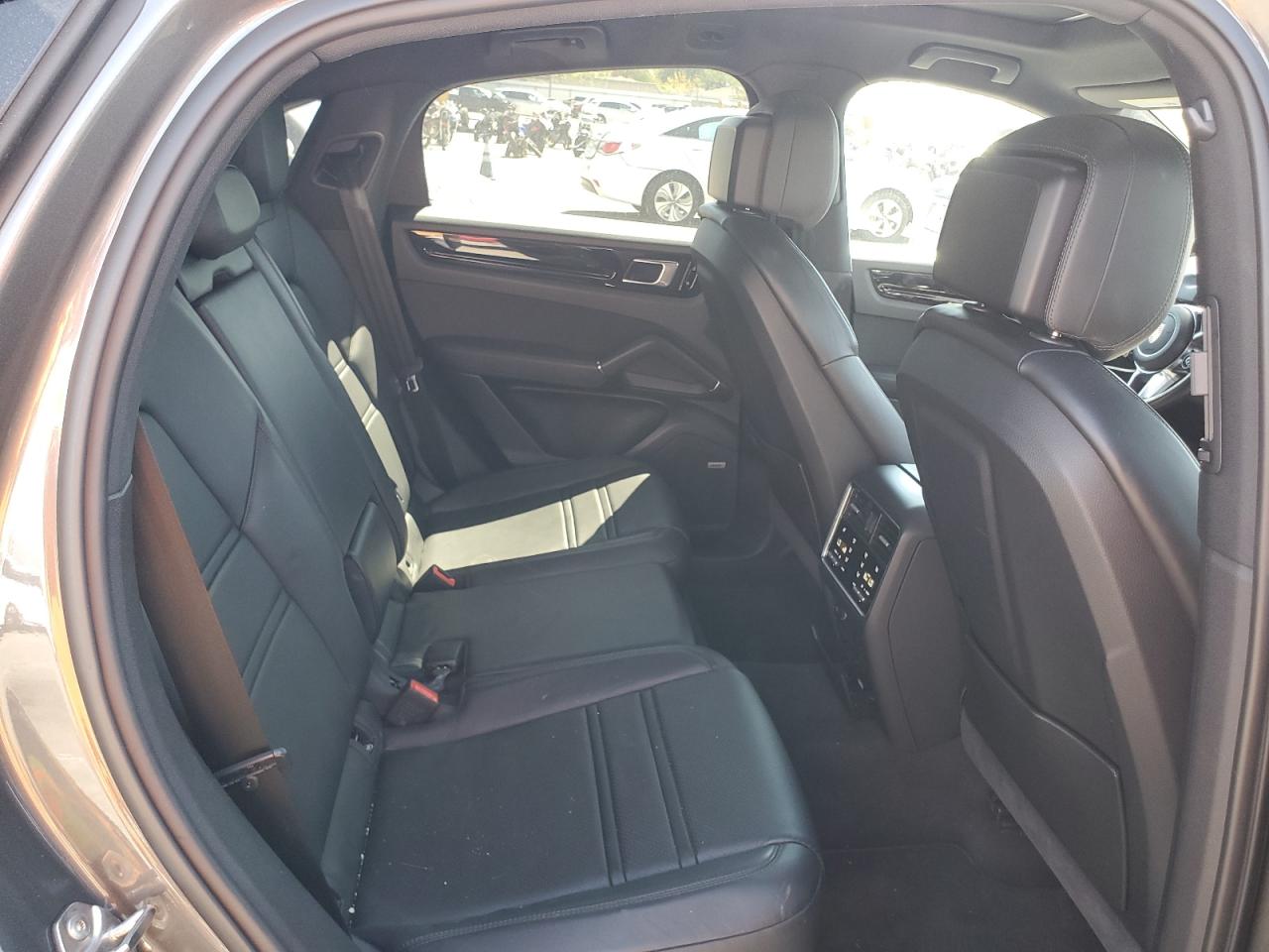 2020 Porsche Cayenne S Coupe VIN: WP1BB2AY9LDA57683 Lot: 50255415