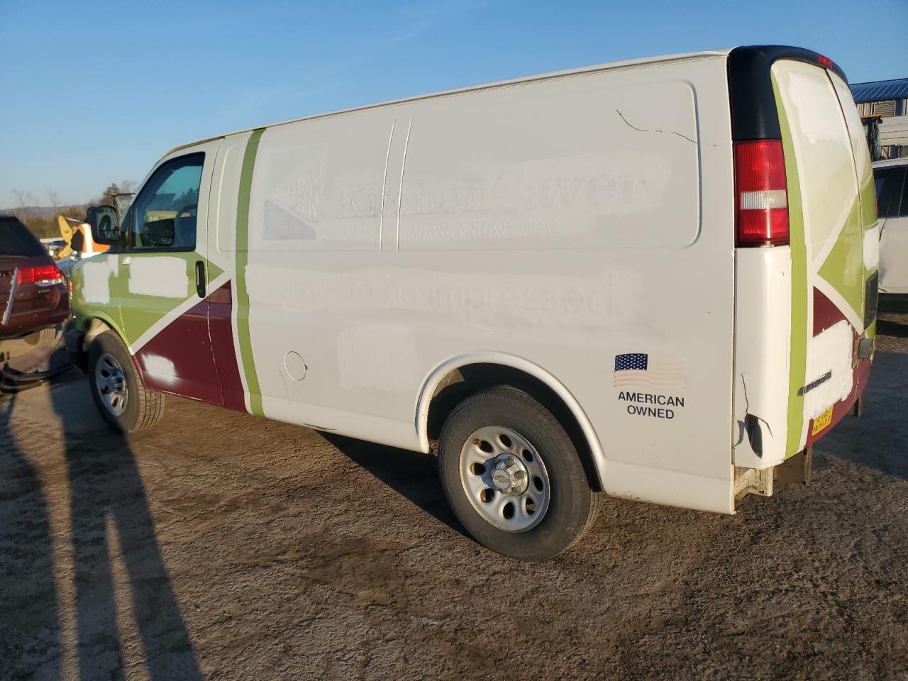 2010 Chevrolet Express - Image 2