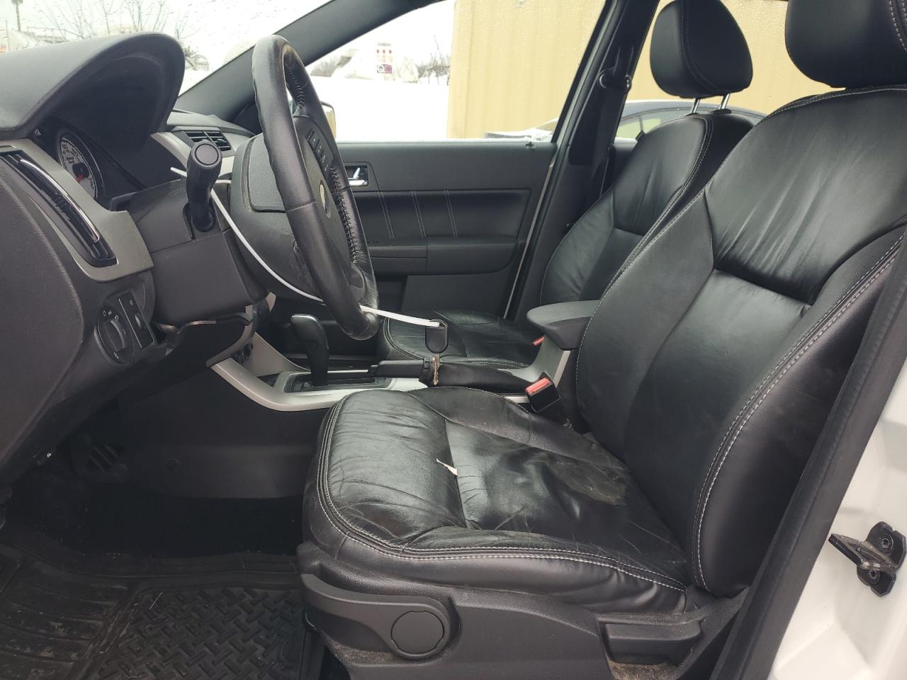 2010 Ford Focus - Image 7