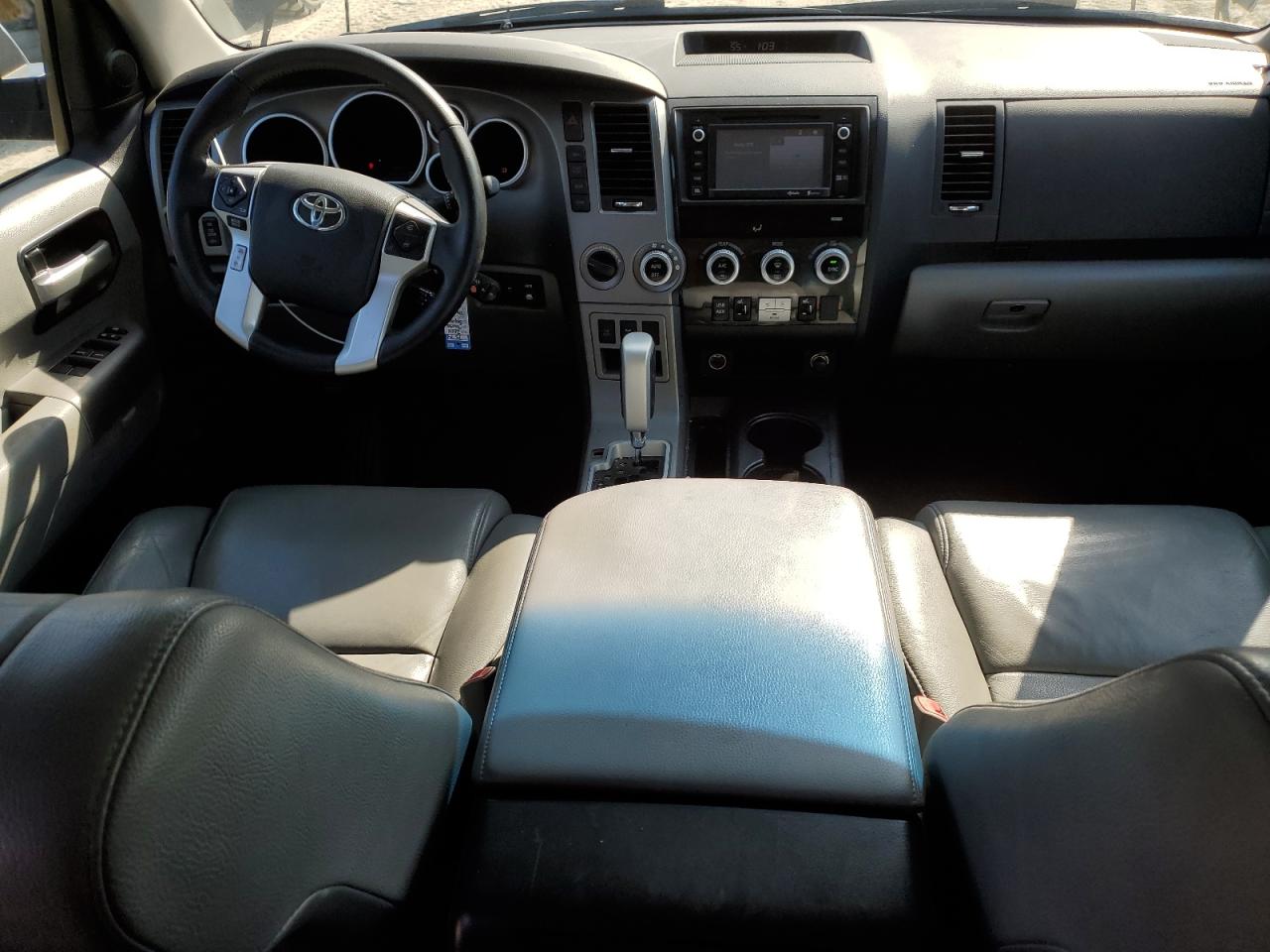2014 Toyota Sequoia - Image 8