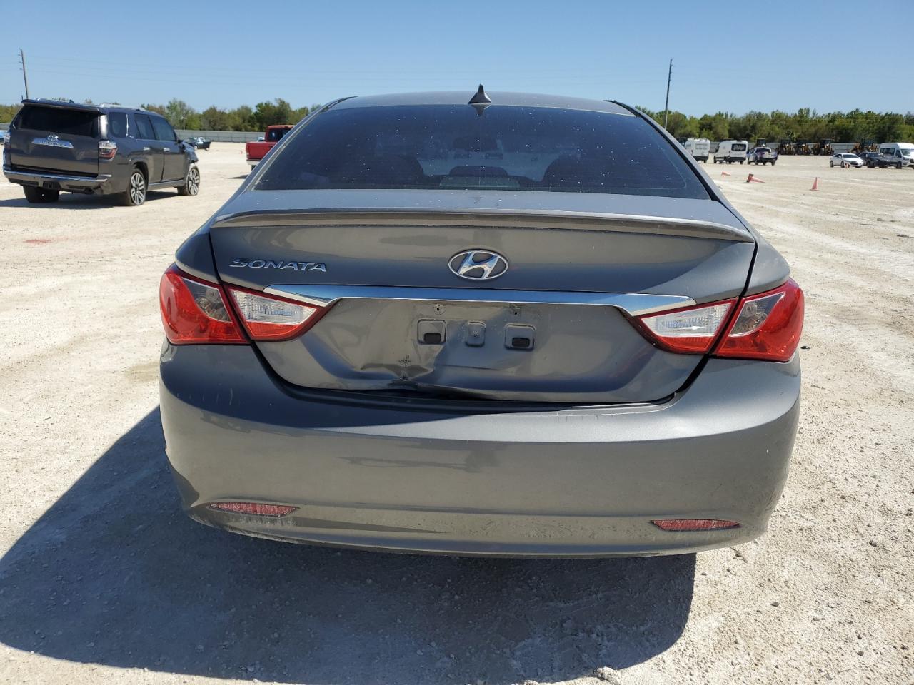 2013 Hyundai Sonata - Image 6