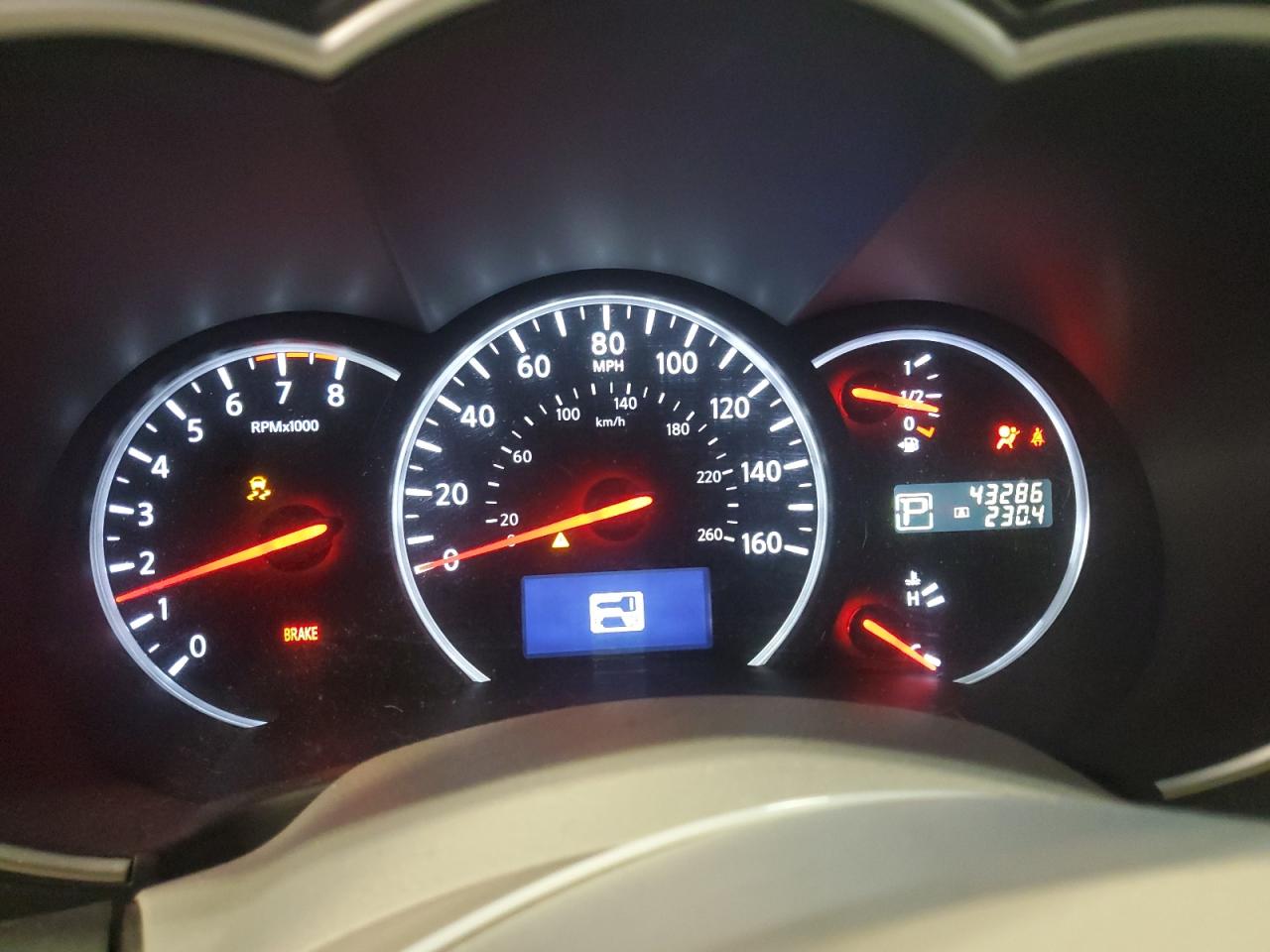 2015 Nissan Quest - Image 9