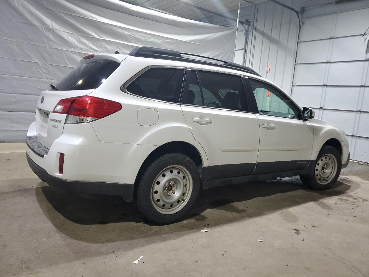 2013 Subaru Outback - Image 3