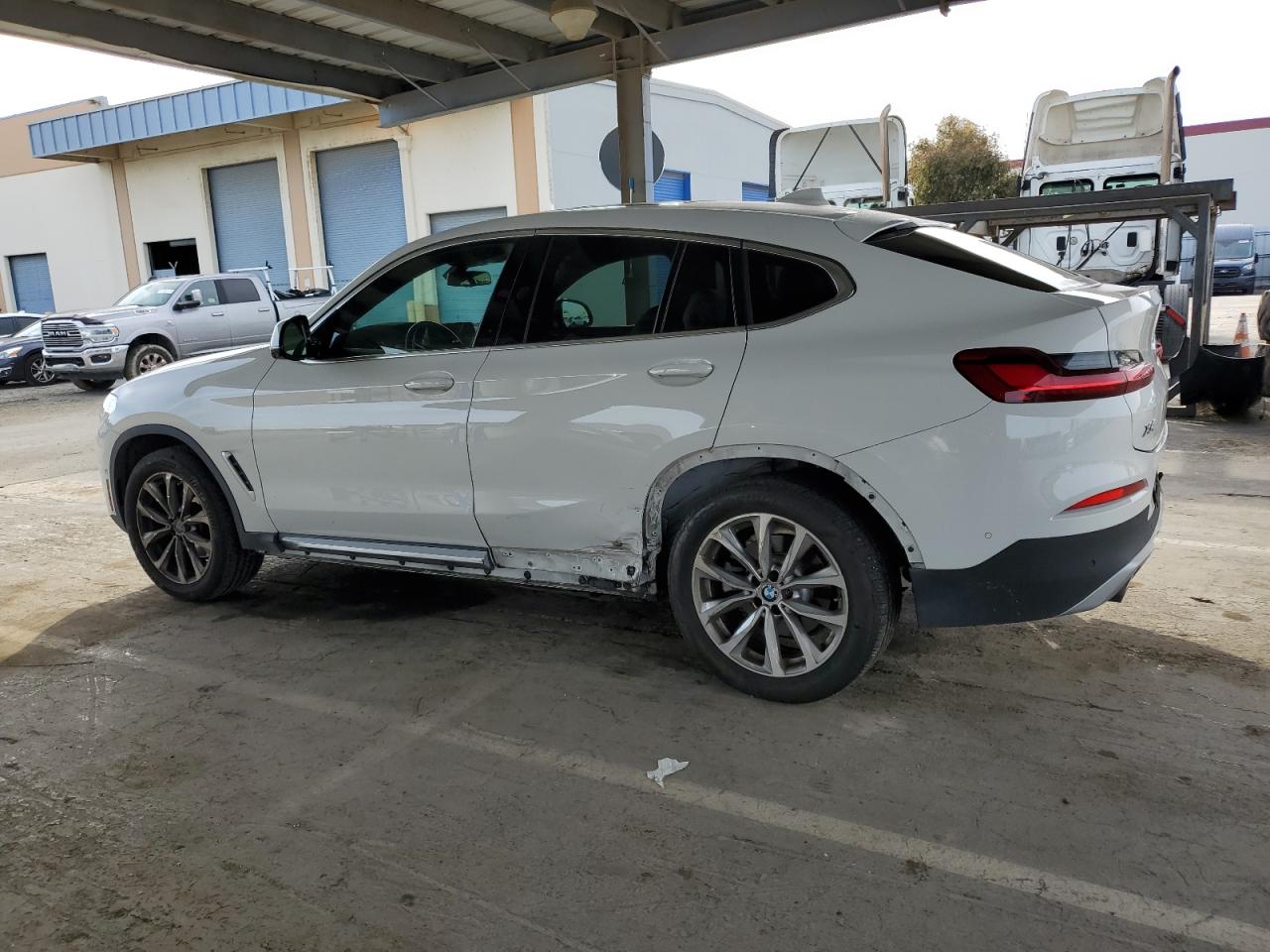 2019 BMW X4 - Image 2