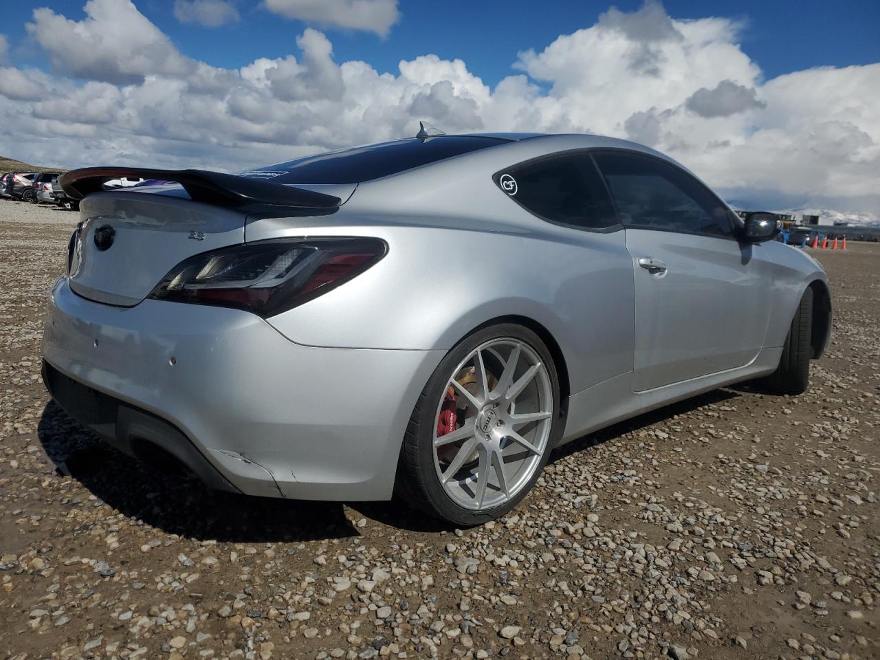 2014 Hyundai Genesis - Image 3