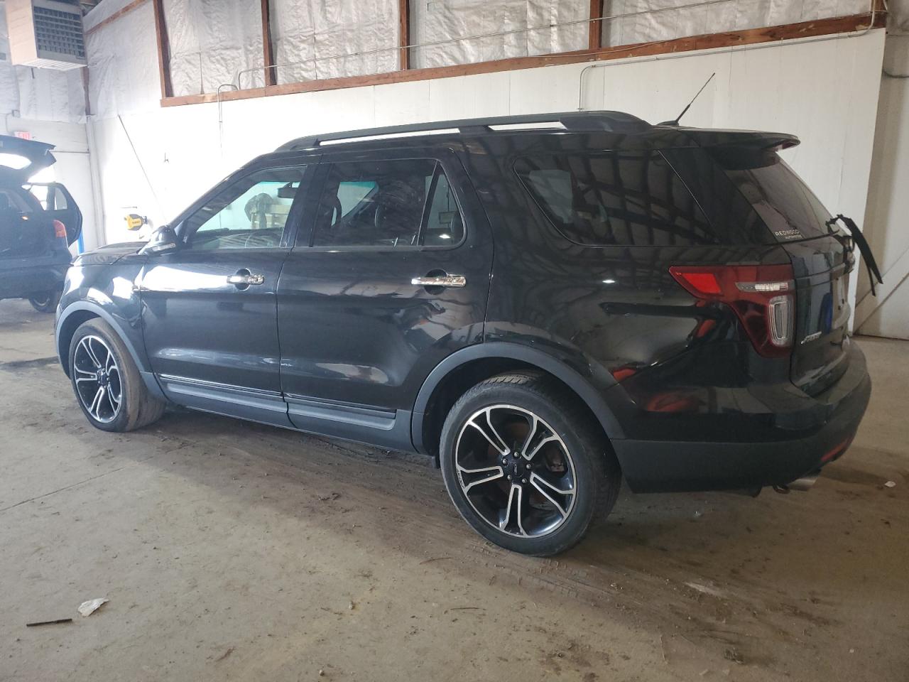 2013 Ford Explorer - Image 2