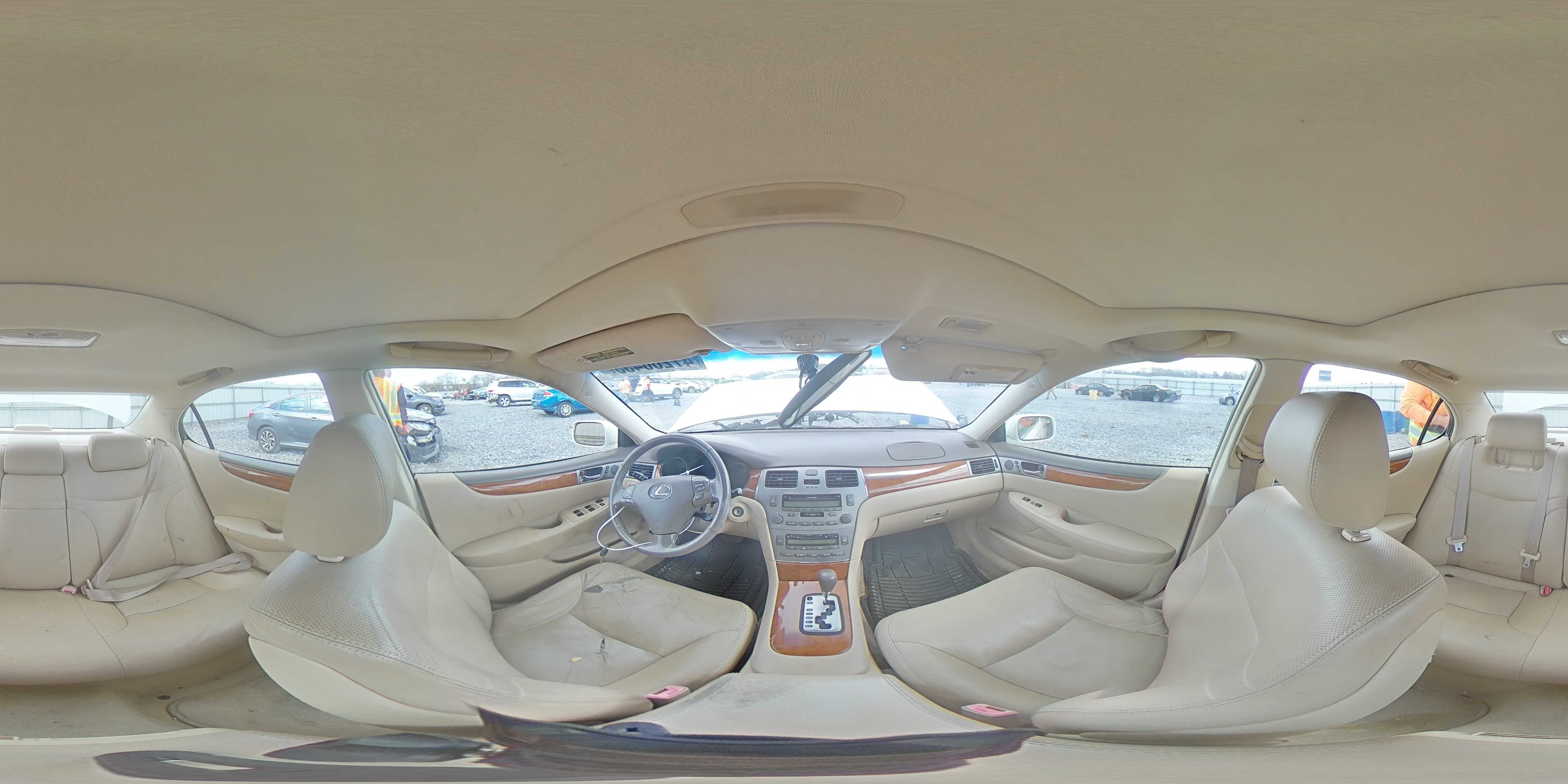 2005 Lexus ES - Image 13