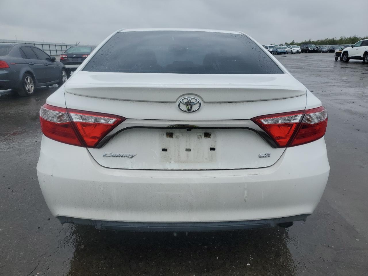 2016 Toyota Camry - Image 6