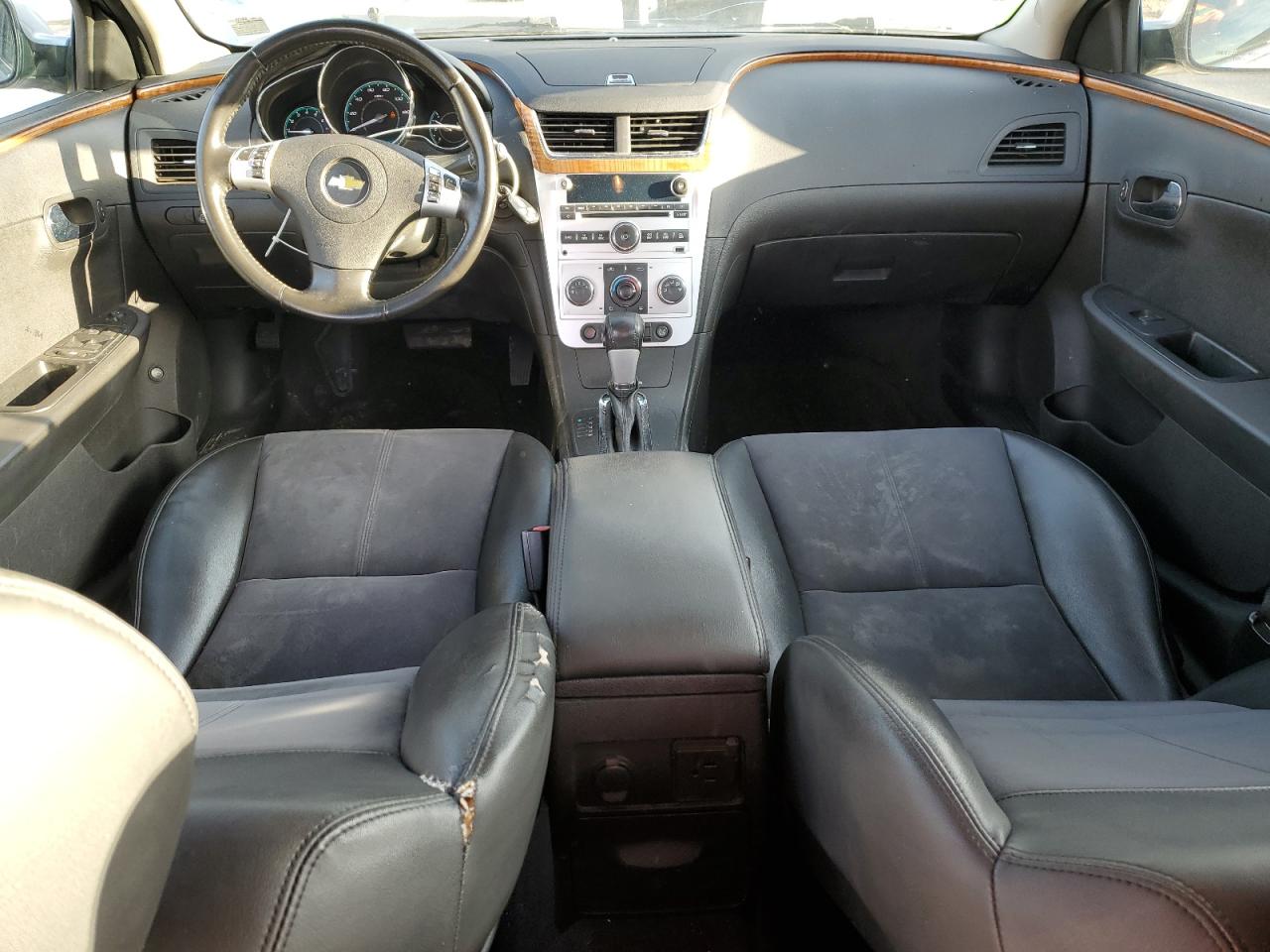 2011 Chevrolet Malibu - Image 8