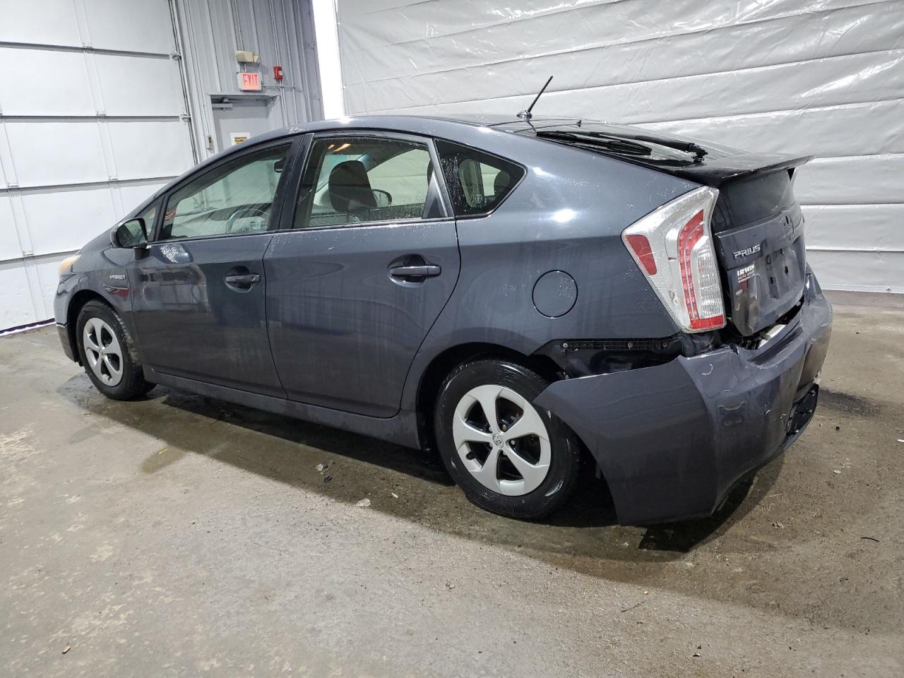 2013 Toyota Prius - Image 2